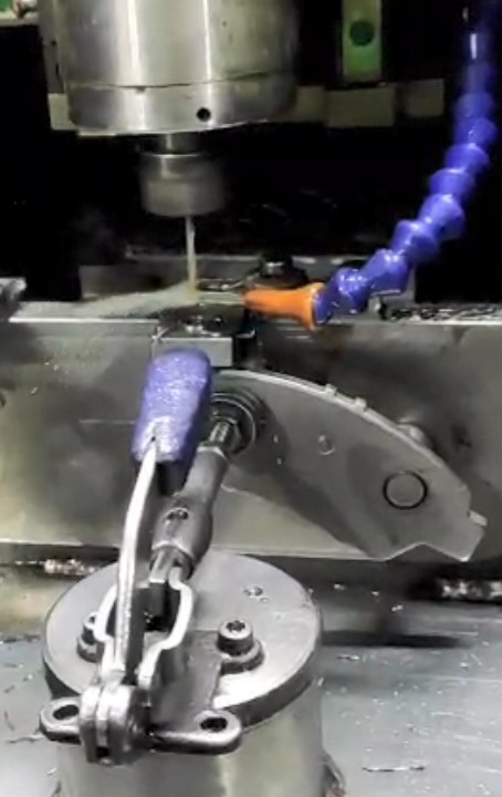 Flange e peça rotacional de precisão produzida em máquina CNC com acabamento perfeito